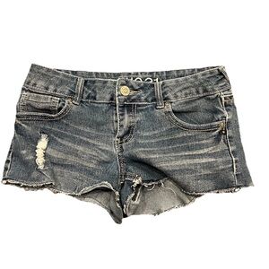 Women's Blue Denim Shorts Rue 21 New Vintage Y2K Low Rise Size 3/4 Beaded Pocket